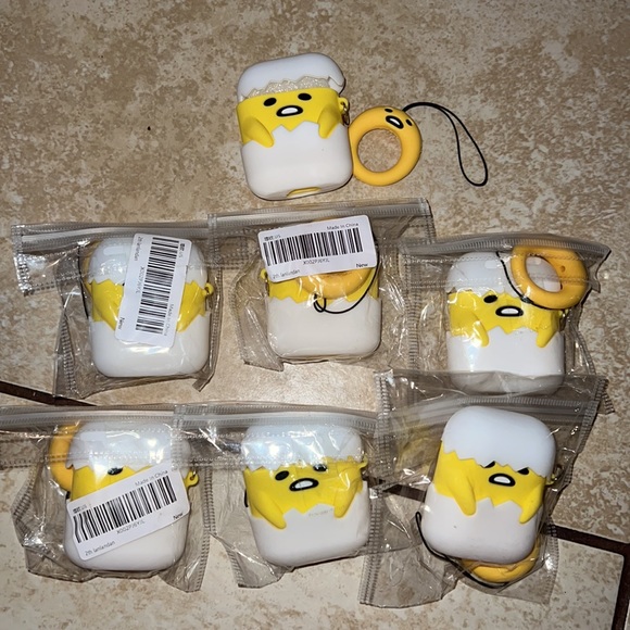 Cute fried Egg AirPod 1&2 π₯π - Picture 3 of 4